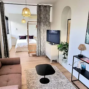Chic & Garden - Parking - Wifi - Tv Appartement